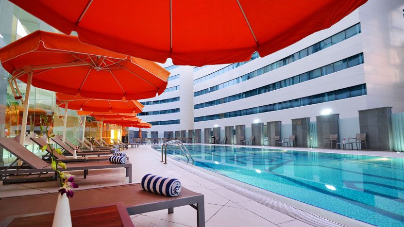 Holiday Villa Hotel & Residence