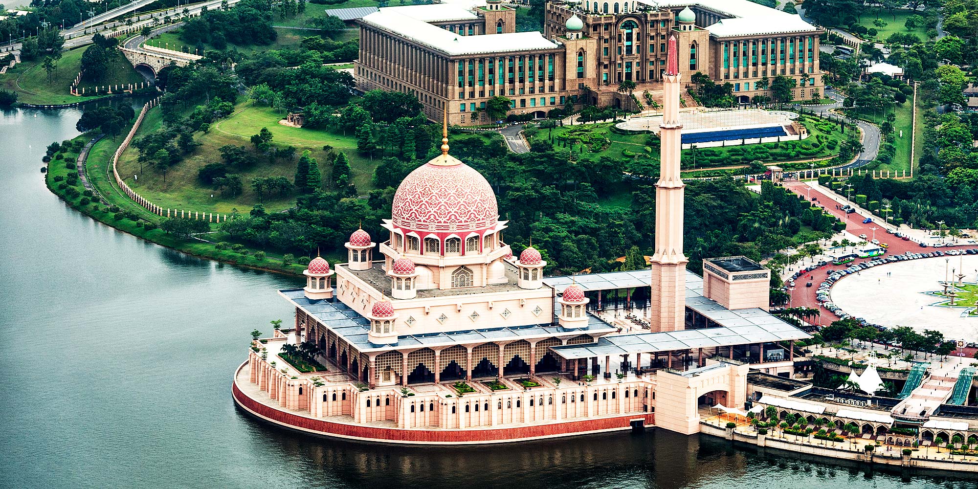 Malaysia Putrajaya Mosque on Water